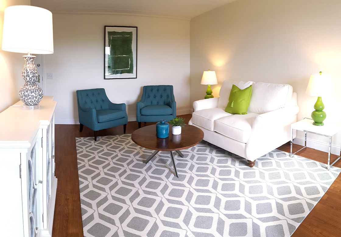 Living room at Goldman Residences at Center Communities of Brookline, part of Hebrew SeniorLife 