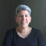 Headshot of Lesley Orlinsky