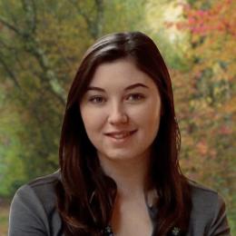 Headshot of Rachel Fox